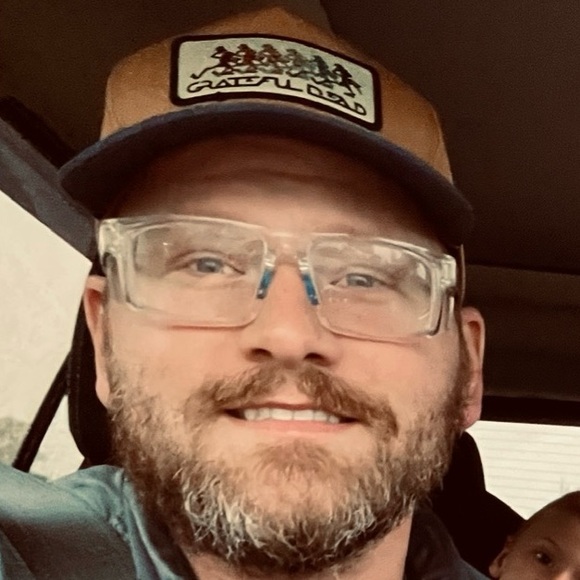 Meet your Posher, Tom - Picture 2 of 2